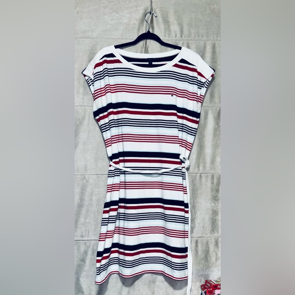 Tommy Hilfiger Belted Striped Dress - Picture 4 of 6